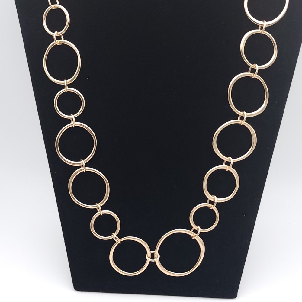 Gold Tone Necklace Oversized Circle Link Elegant - Picture 5 of 5